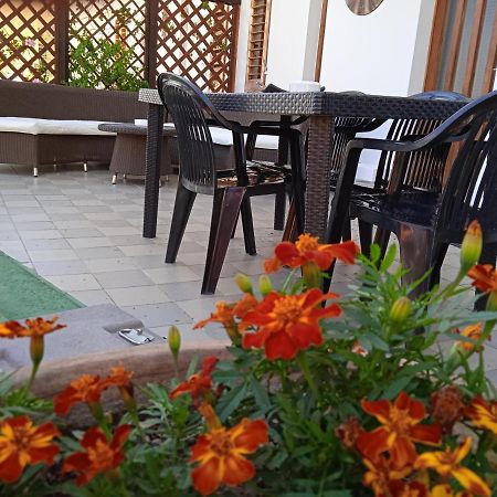 Guest House Oleandro Santa Maria Navarrese Exterior foto