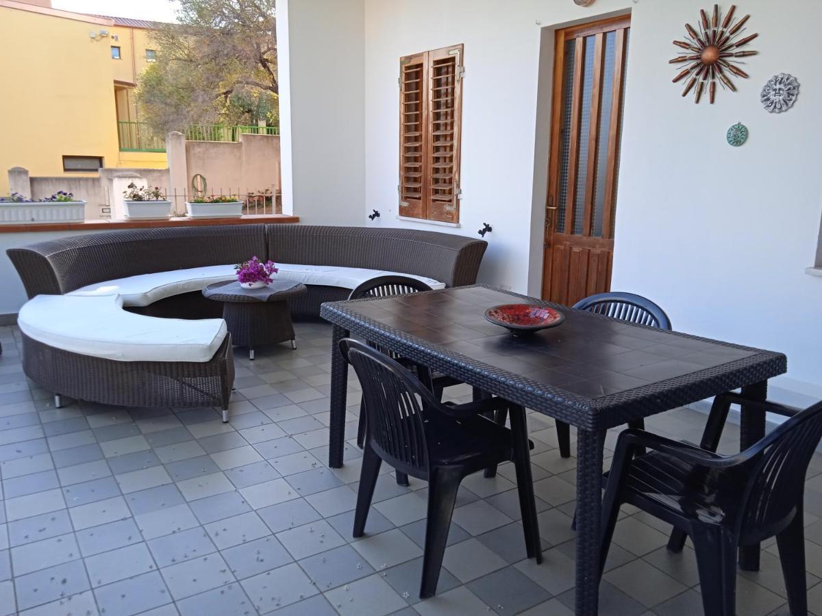 Guest House Oleandro Santa Maria Navarrese Exterior foto